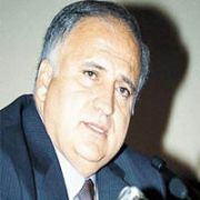 ESKİ BAKAN KARAKOLLUK OLDU