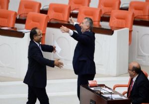 Meclisi Birleştiren Vekil!