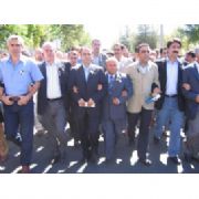 SESSİZ PROTESTADA  BİJİ SEROK APO  SLOGANLARI!