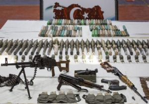 Sur da PKK Cephaneliği Ele Geçirildi