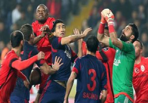 G.Saray,Mersin den de Eli Boş Döndü 2-1