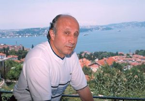 Yaşar Nuri Öztürk Vefat Etti!