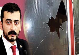 CHP li Vekile Taşlı Sopallı Protesto