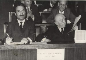 Ecevi tin 2 Milyar Dolarlık Mirası!