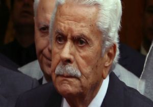 Flaş.. İsmet Sezgin Hayatını Kaybetti