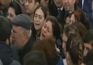 İzmir Şehitleri için Adliyede Tören