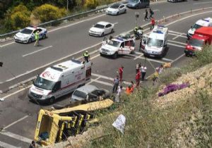 Anneler Günü Gezisi Kana Bulandı,24 Ölü