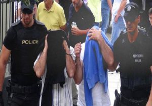 17 FETÖ cü  Rodos a  Kaçtı