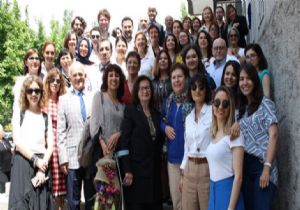 Prof. Dr. Feriha Öz Hayatını Kaybetti