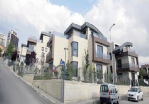 Davutoğlu,Baykal a Komşu Oluyor!