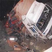 FLAŞ.. GÖREVE GİDEN DENİZCİLER KAZA GEÇİRDİ, 6 ŞEHİT 