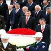 ÇOCUKLARIN BAYRAM, BÜYÜKLERİN TÖREN GÜNÜ!