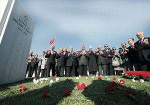 RAHŞAN HANIMI ECEVİT E ŞİKAYET ETTİ!