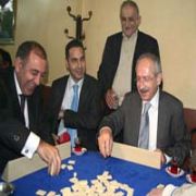 KILIÇDAROĞLU OKEY MASASINDA