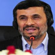 AHMEDİNEJAD, İSTANBUL DAN DÜNYAYA MEYDAN OKUDU, 
