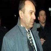 ALKIŞLARLA KARŞILANAN ALBAY TUTUKLANDI!