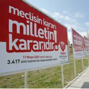 MİTİNG  KIRICILAR İŞ BAŞINDA