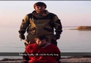 IŞİD Bir Çeçen in Kafasını Kesti