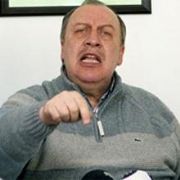 ESKİ BAKAN YAŞAR OKUYAN, AÇLIK GREVİNDE!