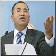  GERÇEKTEN HUHUKÇU MU? YOKSA BİZİMLE DALGAMI GEÇİYOR 