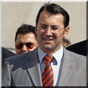İŞTE BAYKAL IN  DİKKAT EDİN  DEDİĞİ O ÜYE