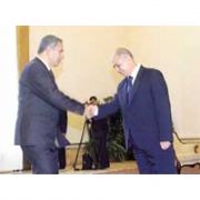 ARINÇ: DEMİREL YÜZÜNDEN SEZER İ DESTEKLEDİM 