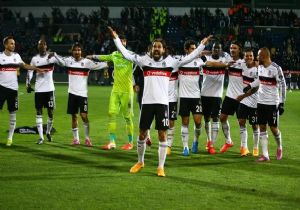 Süper Lig de Puan Durumu,Kartal Zirvede