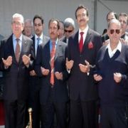 BAKAN PRENSİN YATINI BÖYLE TESLİM ETTİ!