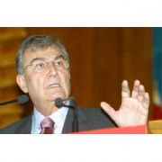 KENDİNE DOKUNDURMAYAN AKP, BAYKAL A DA DOKUNDURTMADI!!