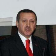 ERDOĞAN, SEZER İ HASSAS BULMADI