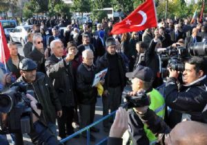 ADANA DA VALİ COŞ A TEPKİ VE OLAY!