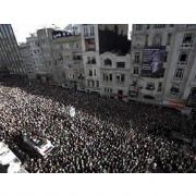 THE GUARDİAN IN CENAZE YORUMU: AŞIRI MİLLİYETÇİLERE GOL 