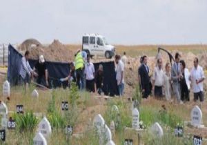 SİVAS SANIĞI ERÇAKMAK IN MEZARI AÇILDI