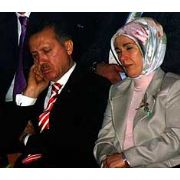 ERDOĞANLAR, YORGUNLUĞA YENİK DÜŞTÜ