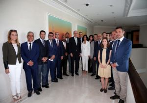 Gazetecilerden Kurtulmuş a  Ziyaret