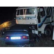 KAMYON OTOMOBİLİ BİÇTİ: 7 ÖLÜ