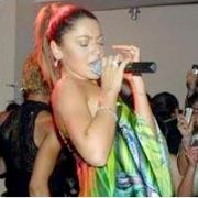 HADİSE, REKLAM YILDIZI OLDU