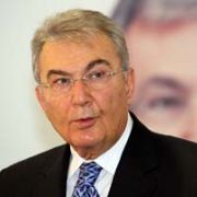 CHP DE İKİ DENİZ  BAYKAL OLDU