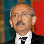 MİTİNG ŞAMPİYONU GANDİ!