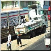 CEHENNEM GİBİ SICAKTA KÖMÜR YARDIMI