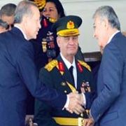 BAYKAL: BAŞBAKAN LA KÜS DEĞİLİZ 