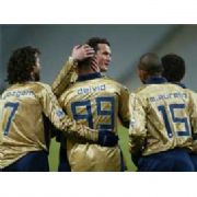 FENER KUPADA GÜLE OYNAYA!