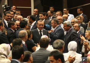 AKP LİLERE HAVAİ FİŞEK YASAĞI!