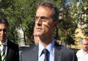EMNİYET MÜDÜRÜNE MİKROFONDAN AYAR