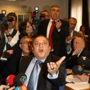 MECLİS PLAN BÜTÇE KOMİSYONU’NDA YETKİ KAVGASI 