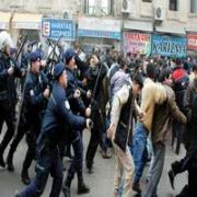 AKP Lİ BELEDİYE Yİ PROTESTO ETTİLER COPU YEDİLER