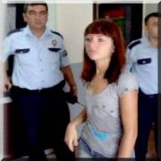 ÇIRILÇIPLAK POLİSE KOŞTU!