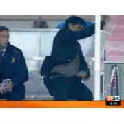 BARCELONA TEKNİK DİREKTÖRÜ RİJKAARD IN ÇILDIRDIĞI AN!