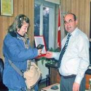 BAŞKAN DEVLET KESESİNDEN ALTIN DAĞITMIŞ