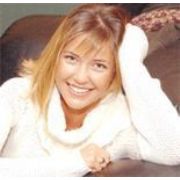 TV8 SPİKERİ KAYARKEN BELİNİ KIRDI